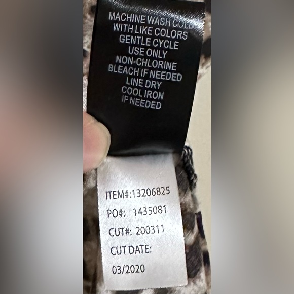 Torrid Challis Tie-Front Dolman Top Blouse Leopard Print Size 1X New - Picture 6 of 11